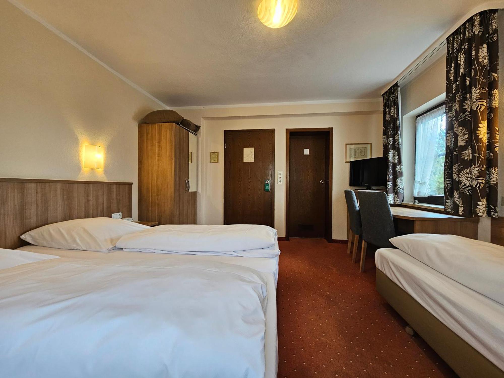 Arrivel Am Bergson - Bisher Hotel Neuner มิวนิก ภายนอก รูปภาพ