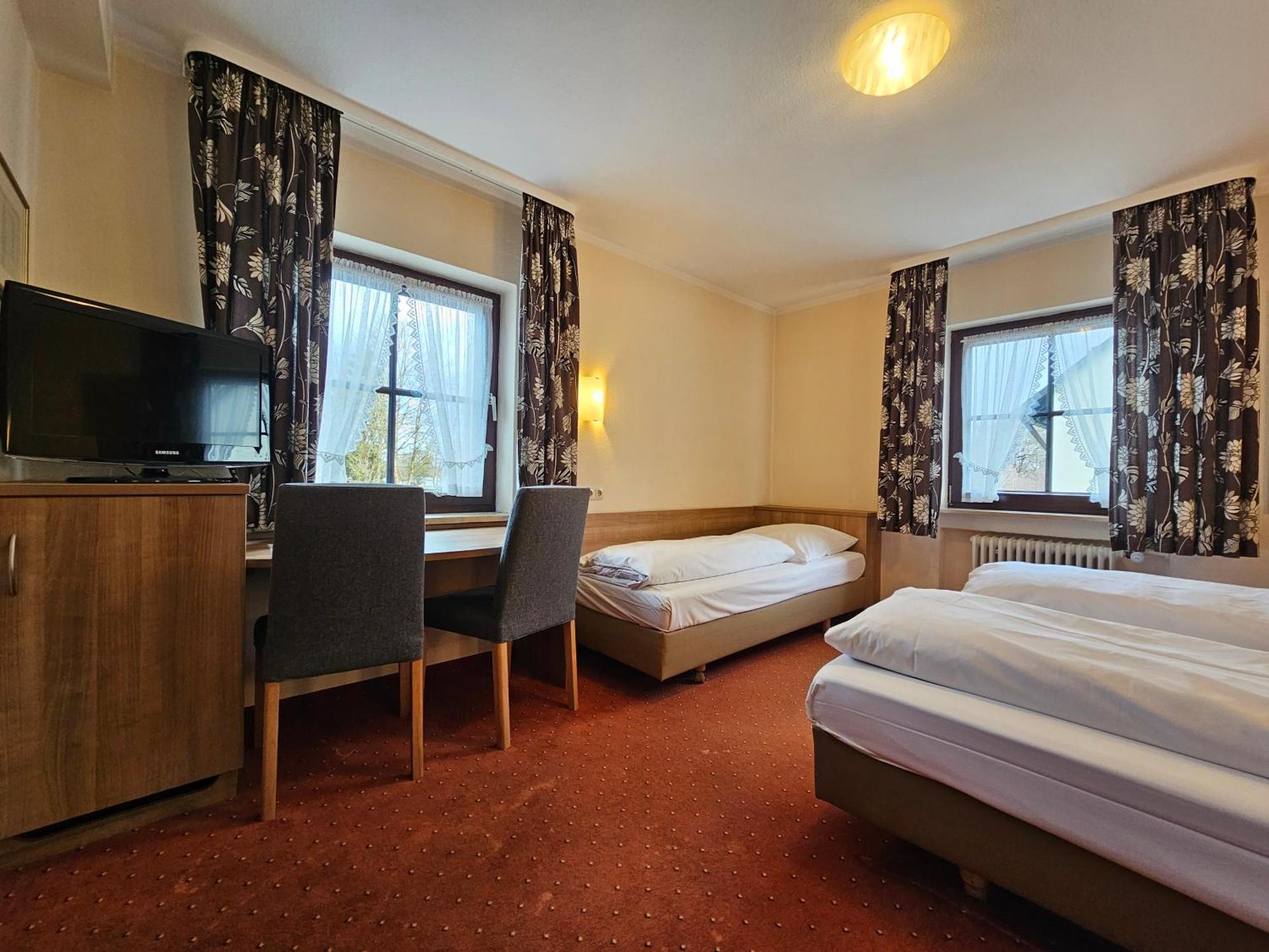 Arrivel Am Bergson - Bisher Hotel Neuner มิวนิก ภายนอก รูปภาพ