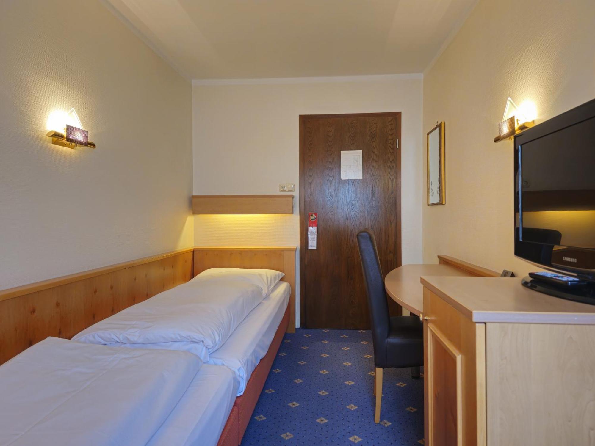 Arrivel Am Bergson - Bisher Hotel Neuner มิวนิก ภายนอก รูปภาพ